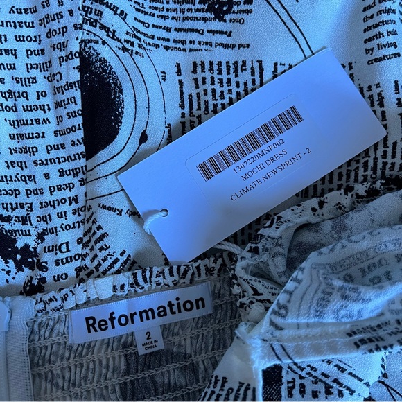 Sold!Reformation Mochi Dress Climate Newsprint - Picture 14 of 16